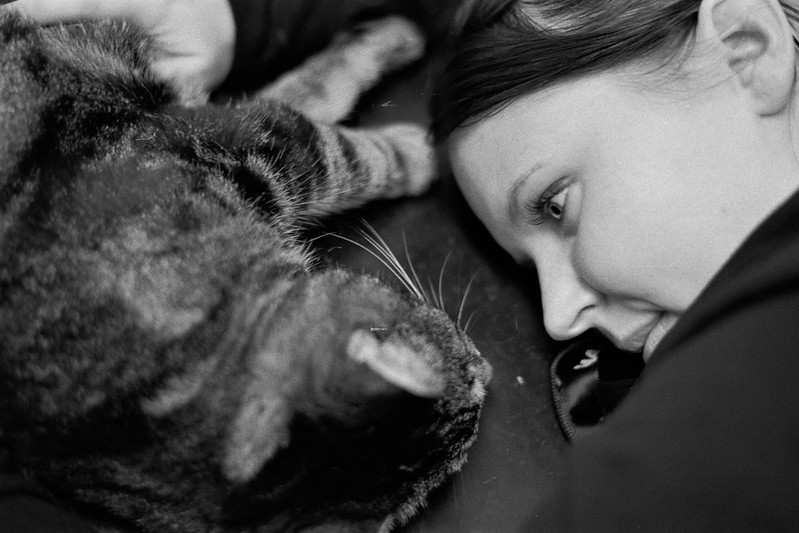 Nisse &amp; Matilda, 2012 (Nikon F100, 50 mm f1.8 AF-S, RPX400)